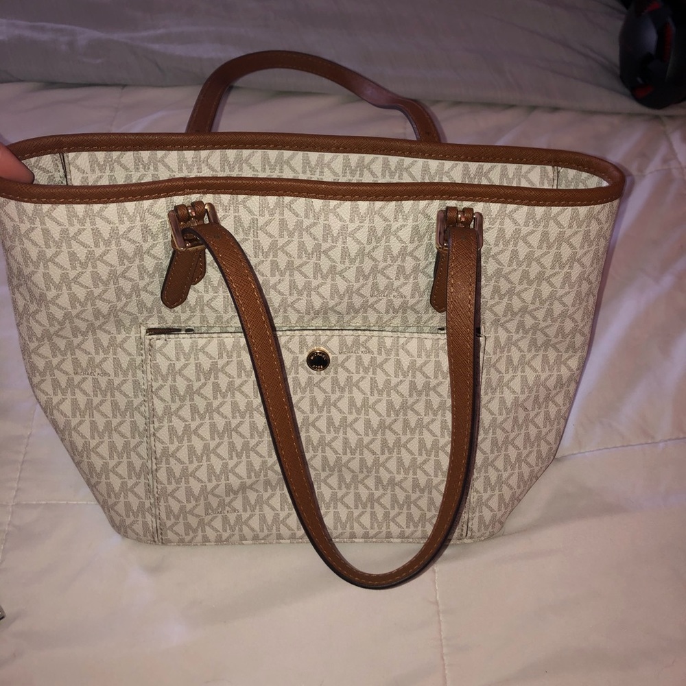 Michael kors handbag
